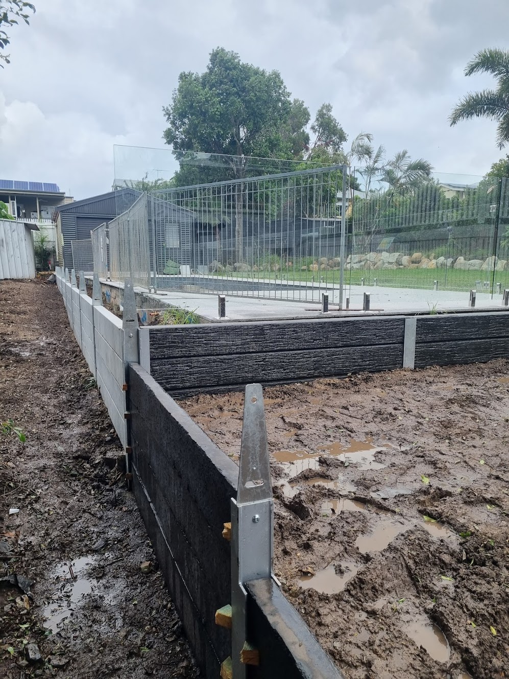 home | Queensland Retaining Walls